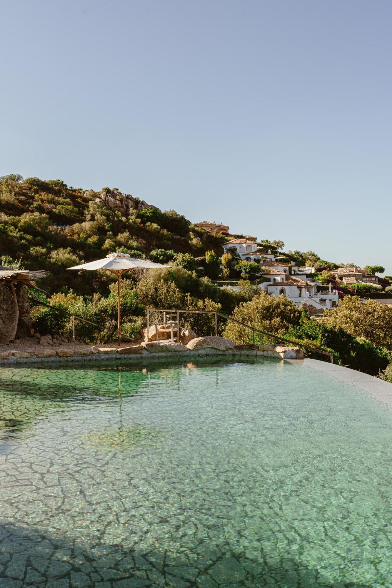 Aethos Sardinia Hotel Cannigione Exterior foto