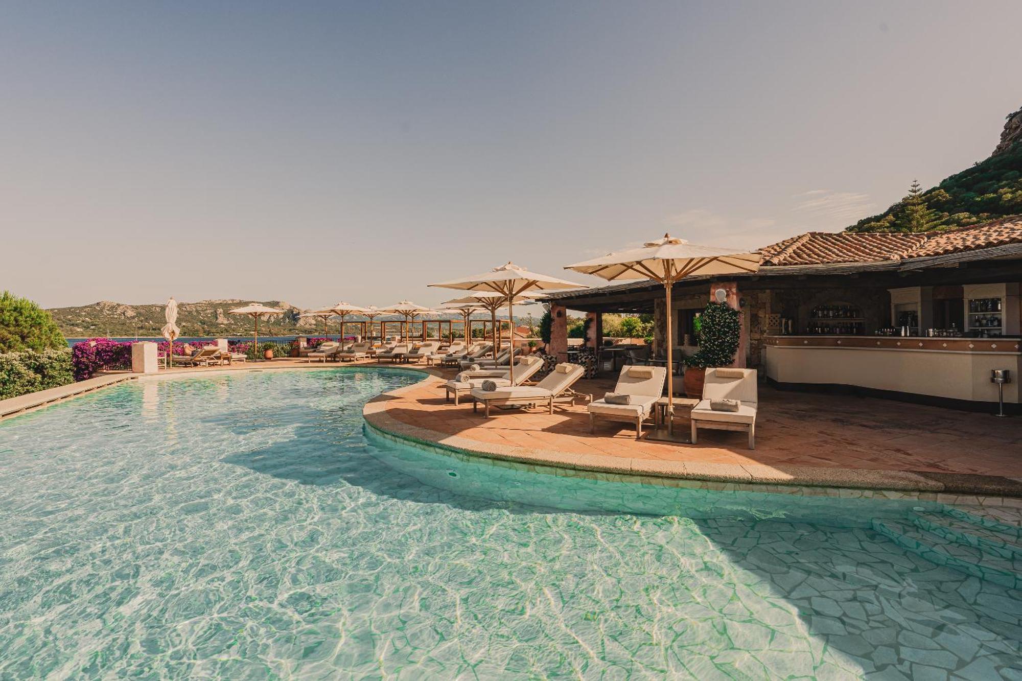 Aethos Sardinia Hotel Cannigione Exterior foto