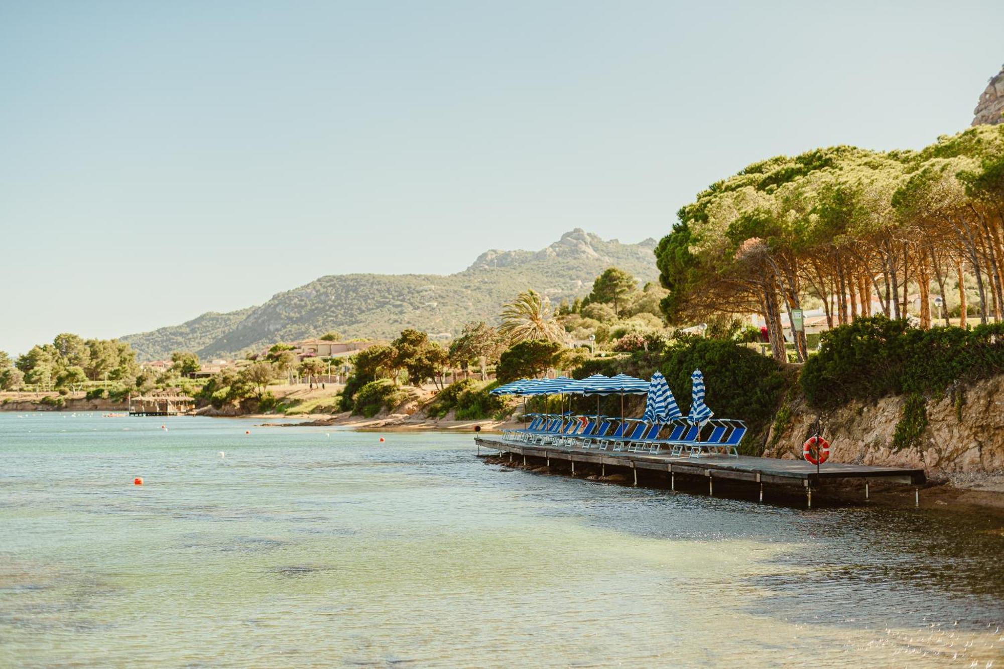 Aethos Sardinia Hotel Cannigione Exterior foto