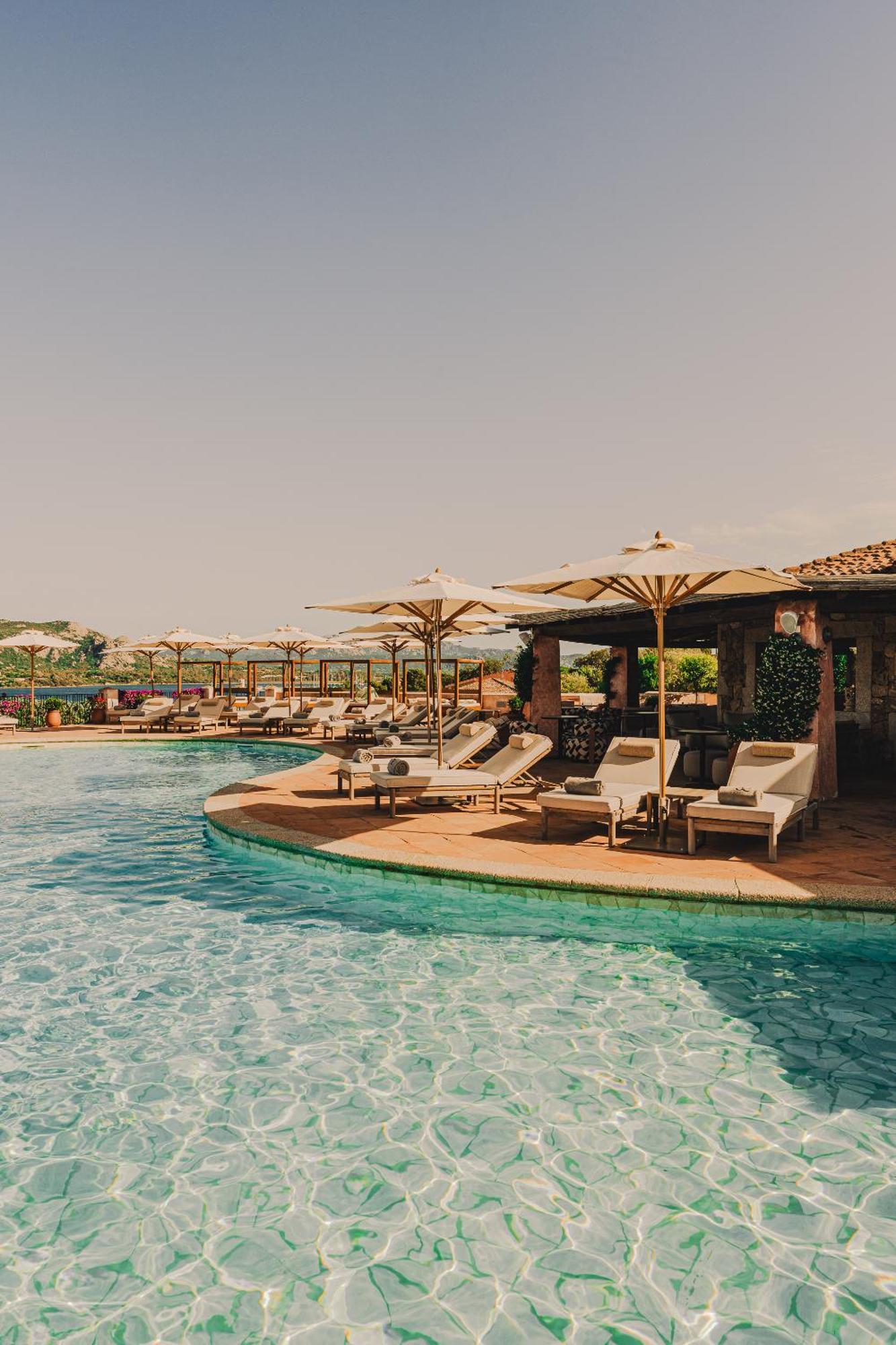 Aethos Sardinia Hotel Cannigione Exterior foto
