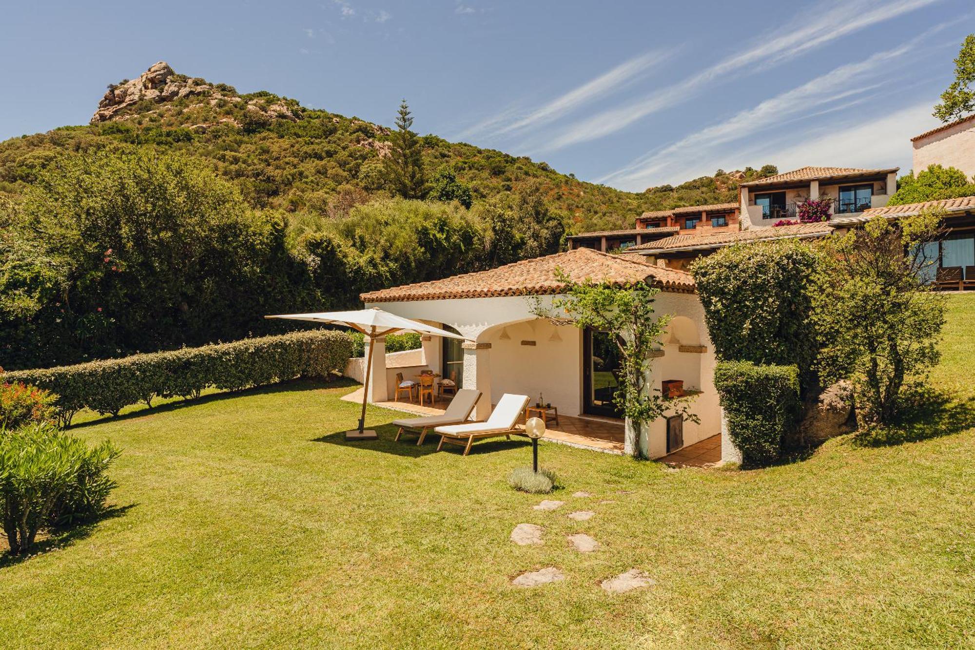 Aethos Sardinia Hotel Cannigione Exterior foto
