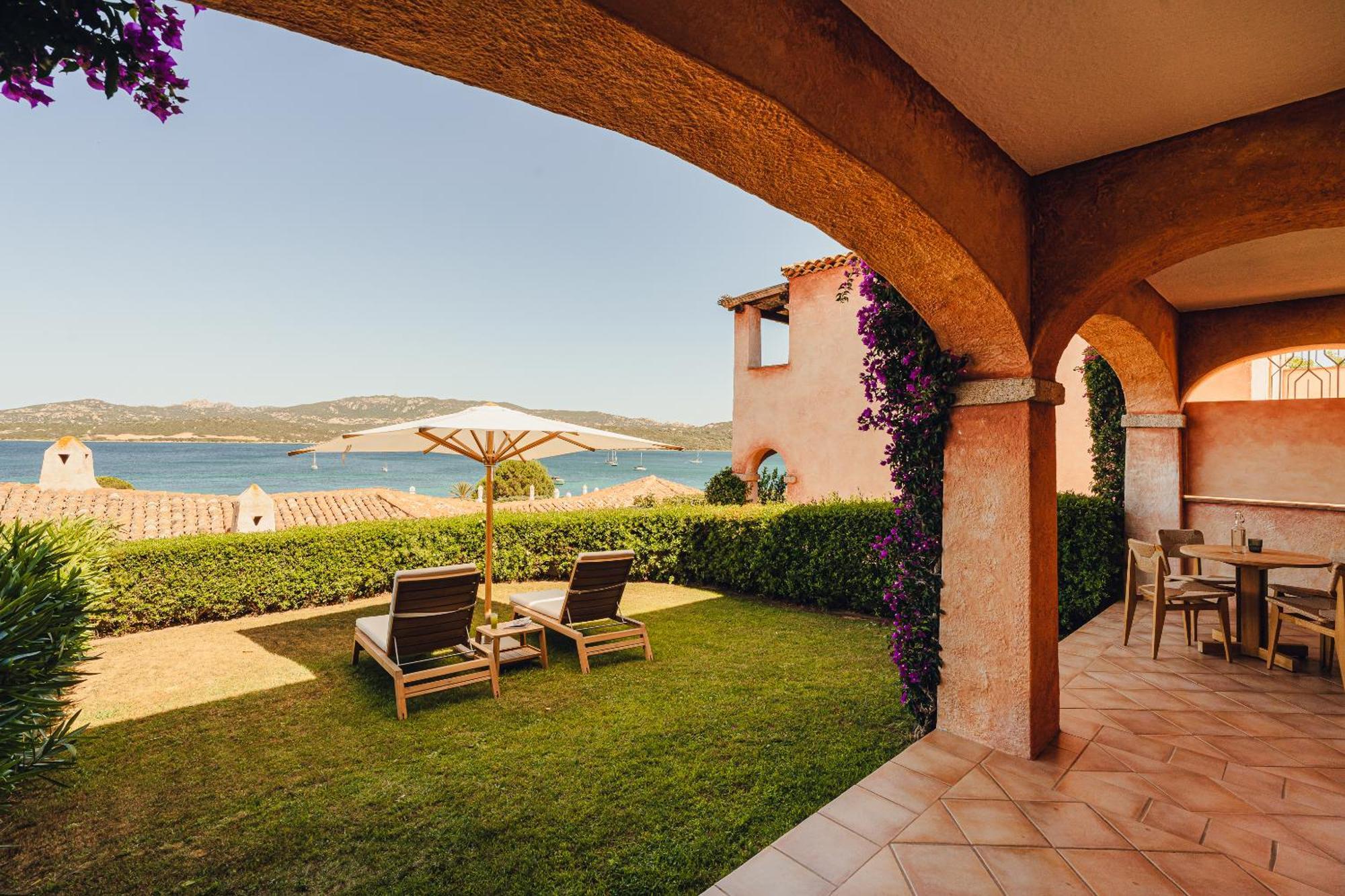 Aethos Sardinia Hotel Cannigione Exterior foto